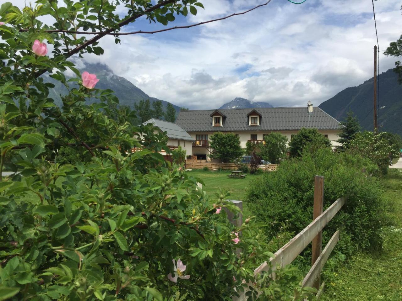 Ferme Noemie Villa Le Bourg-dʼOisans Eksteriør billede